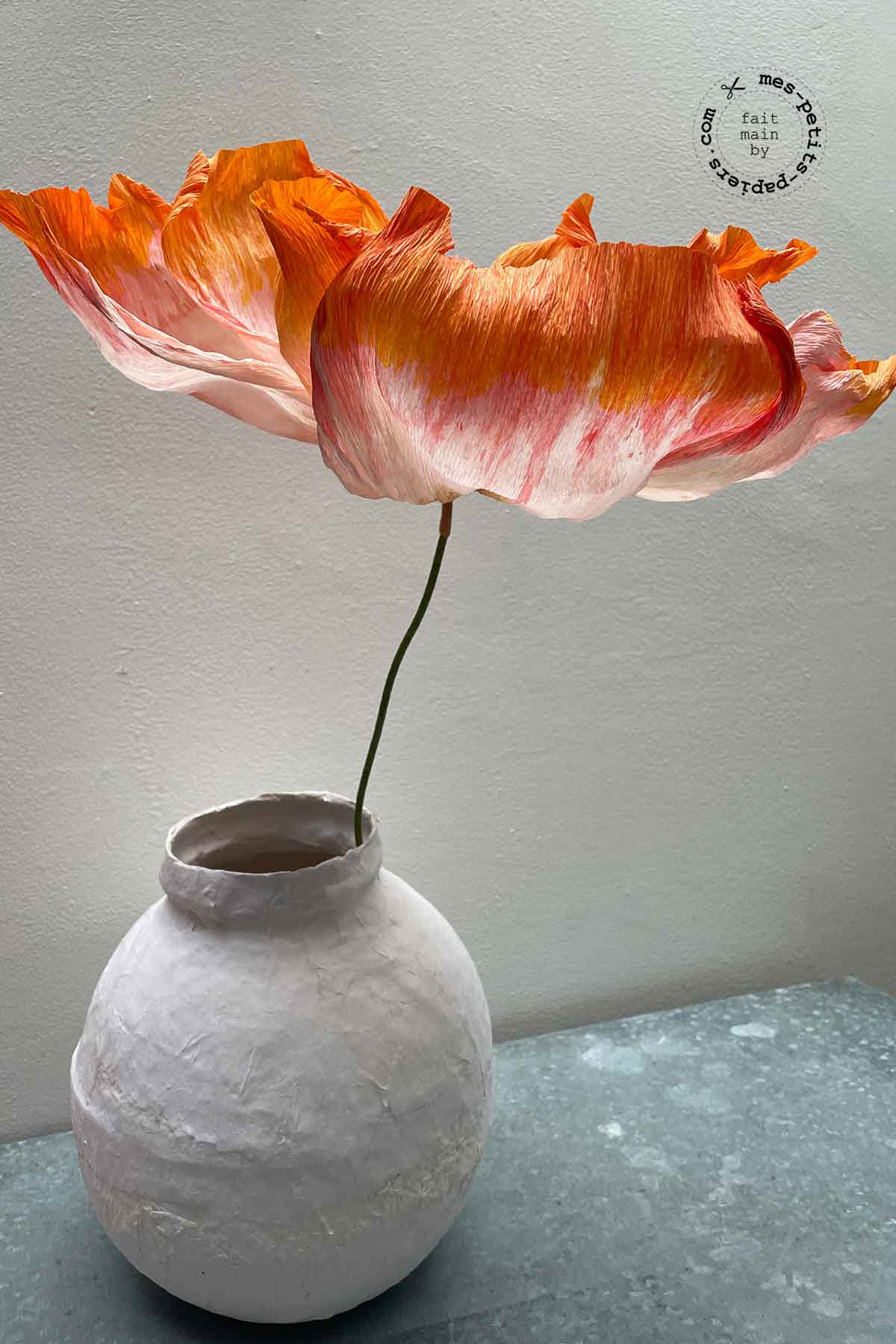 Fleurs en papier crépon créées par mes-petits-papiers.com, Caroline Houël